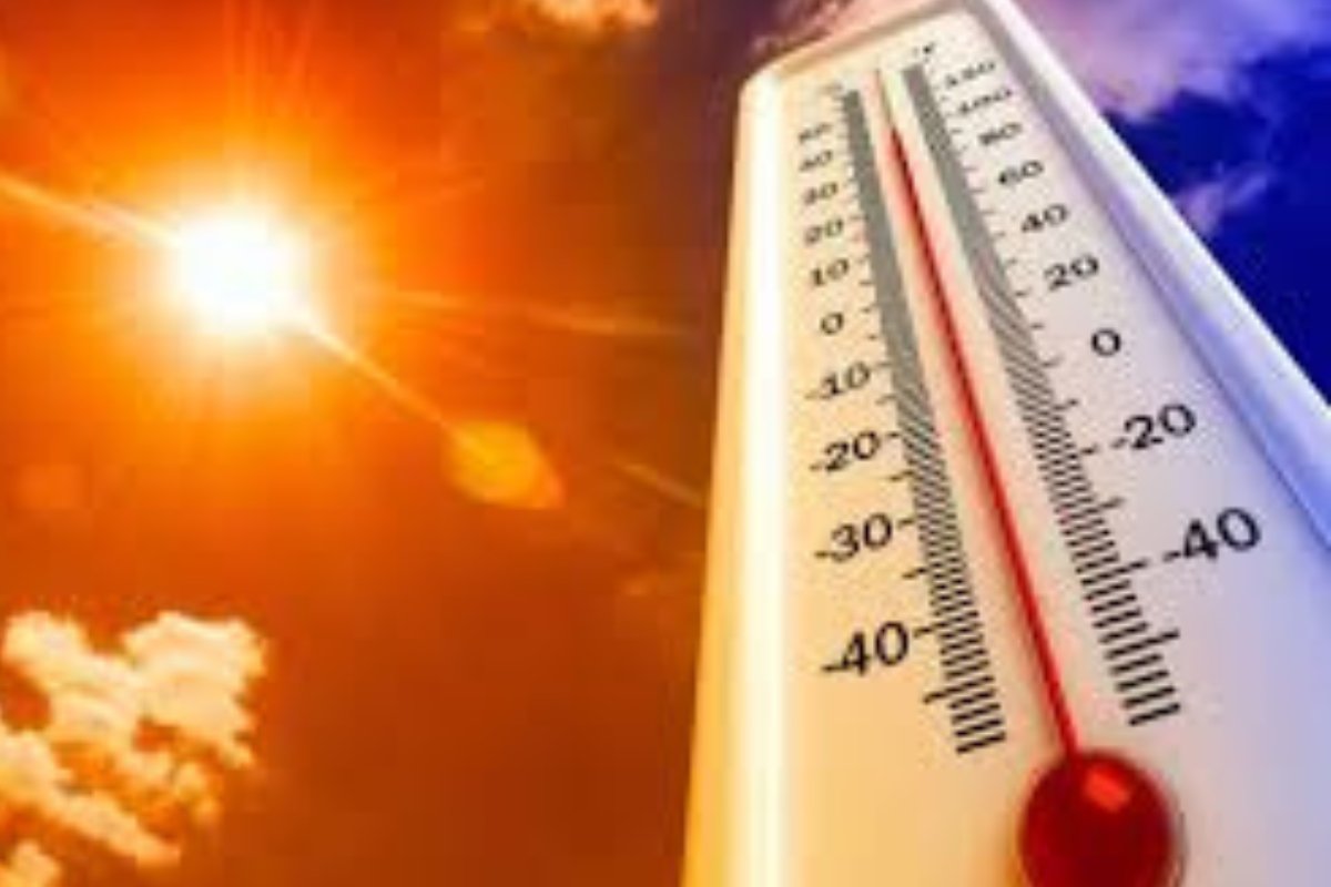 تحذيرات جوية عاجلة: أمطار غزيرة ورياح شديدة تجتاح عدداً من المحافظات اليمنية