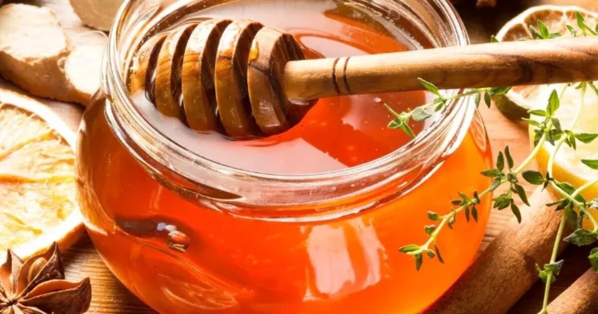 هل العسل يرفع الضغط أم يخفضه؟ إليك ما تقوله الدراسات