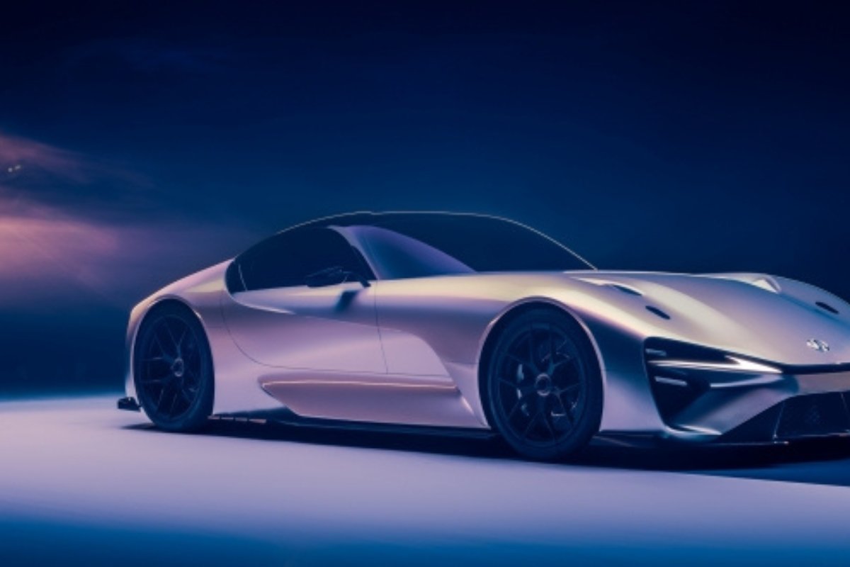 لكزس LFR تُعلن دخولها عالم السيارات الخارقة من أوسع أبوابه