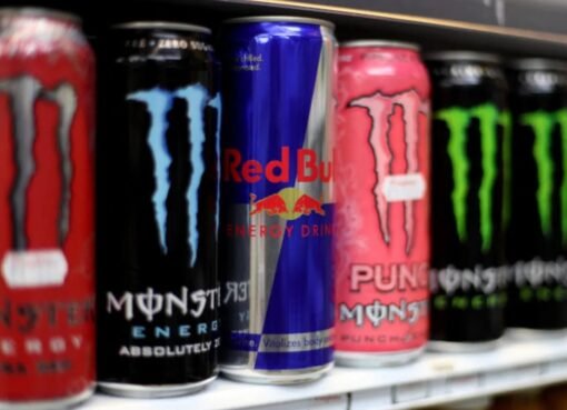 تحذير عاجل: مكون خطير في مشروب شهير يغزو الأسواق!