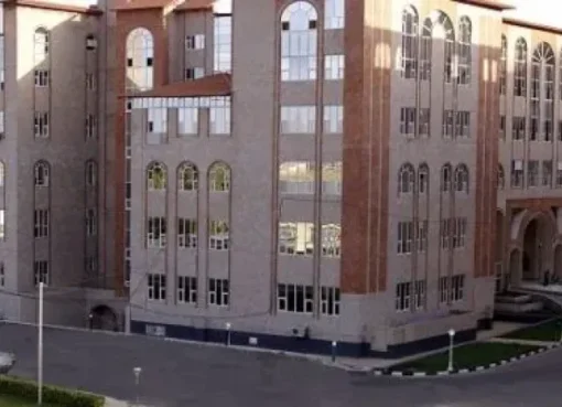 مستشفى بصنعاء يحوّل رهونات المرضى إلى مزاد علني بعد انتهاء المهلة