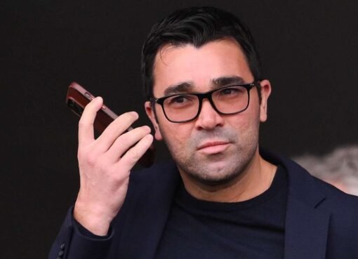 ديكو يشعل مفاجأة في كوريا.. خطوة حاسمة بشأن راحلي برشلونة