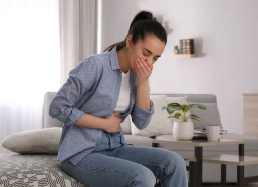 3 أعراض غير مألوفة تكشف الإصابة بسرطان المعدة في وقت مبكر