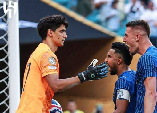 القبض على المجد بيدين مغربيتين.. بونو يتألق في كأس الأندية