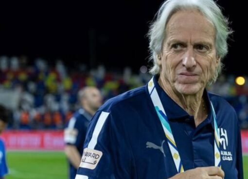 صيف ساخن في النصر... جيسوس يعلن أول المغادرين من التشكيلة