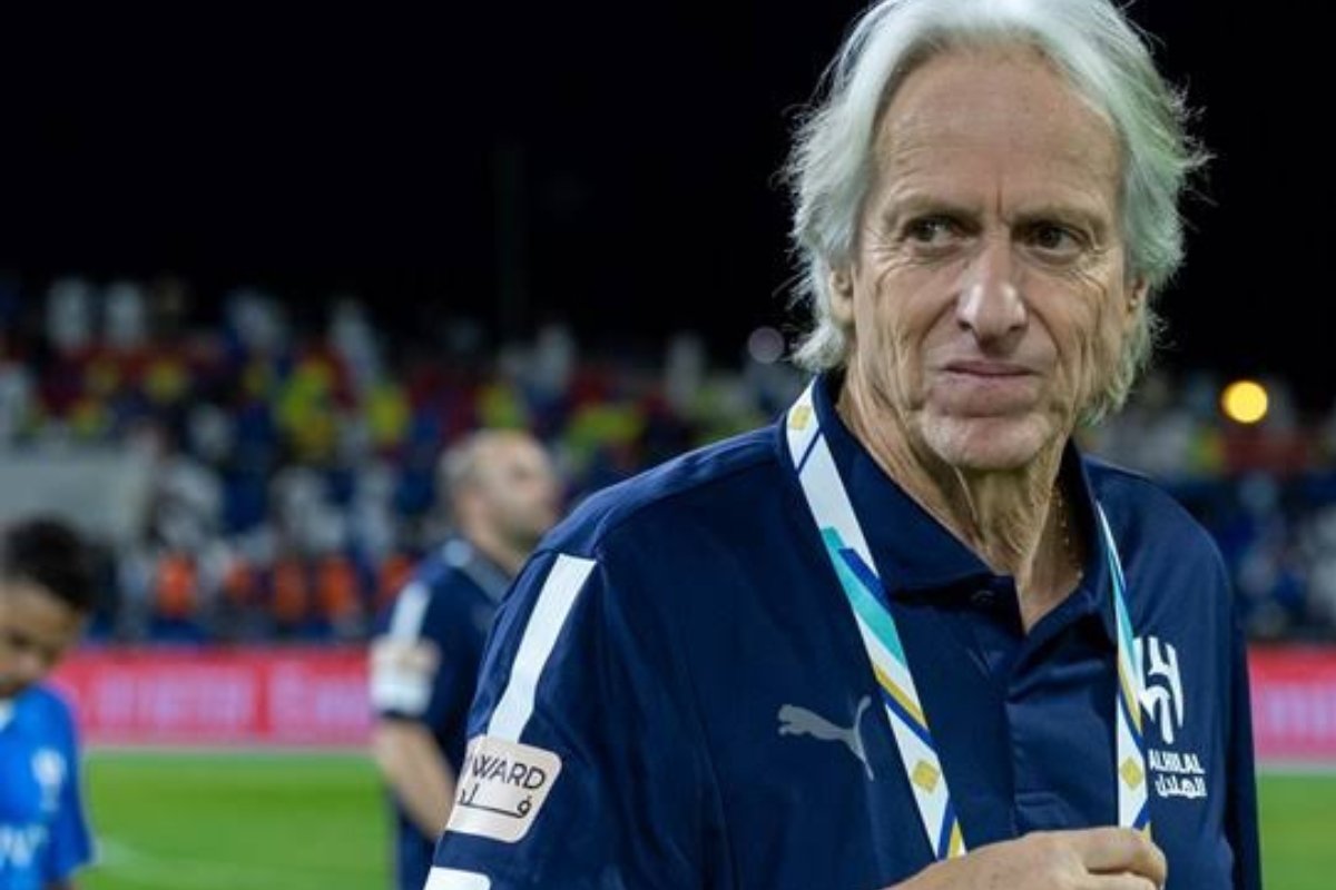 صيف ساخن في النصر... جيسوس يعلن أول المغادرين من التشكيلة