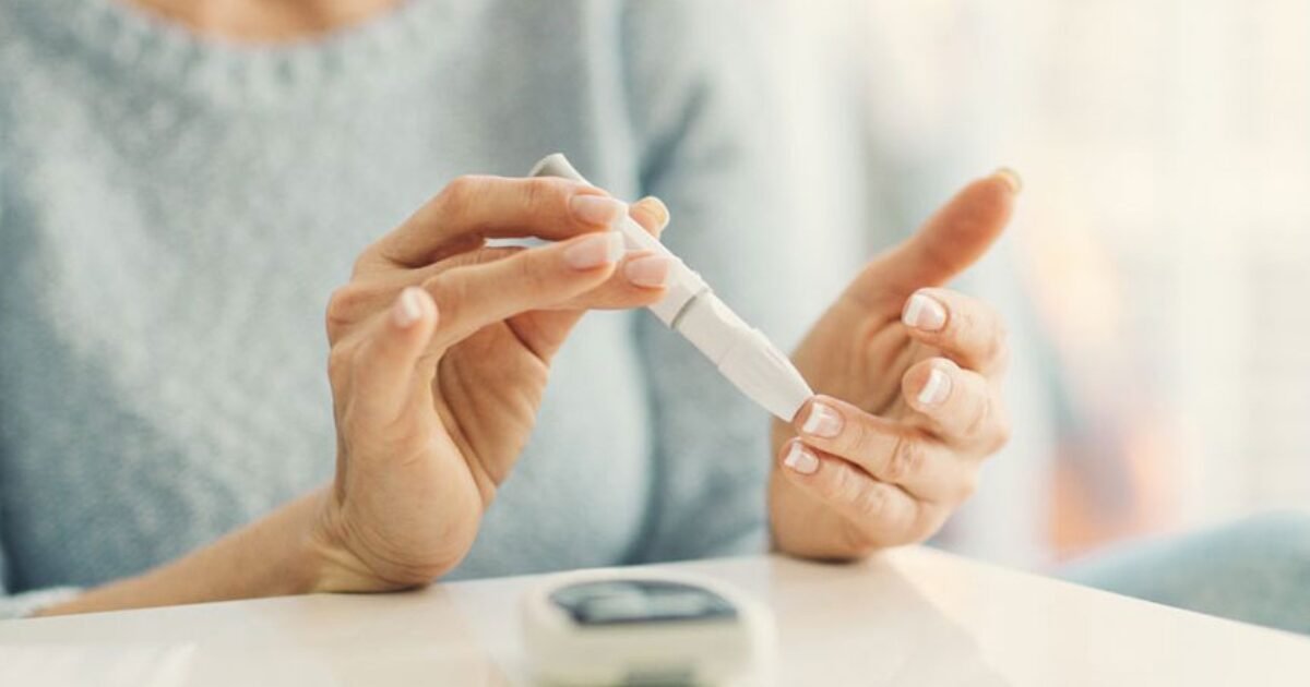 بعد 25 عامًا من المعاناة.. مريض سكري يتوقف عن تناول الأدوية بفضل علاج صيني مبتكر