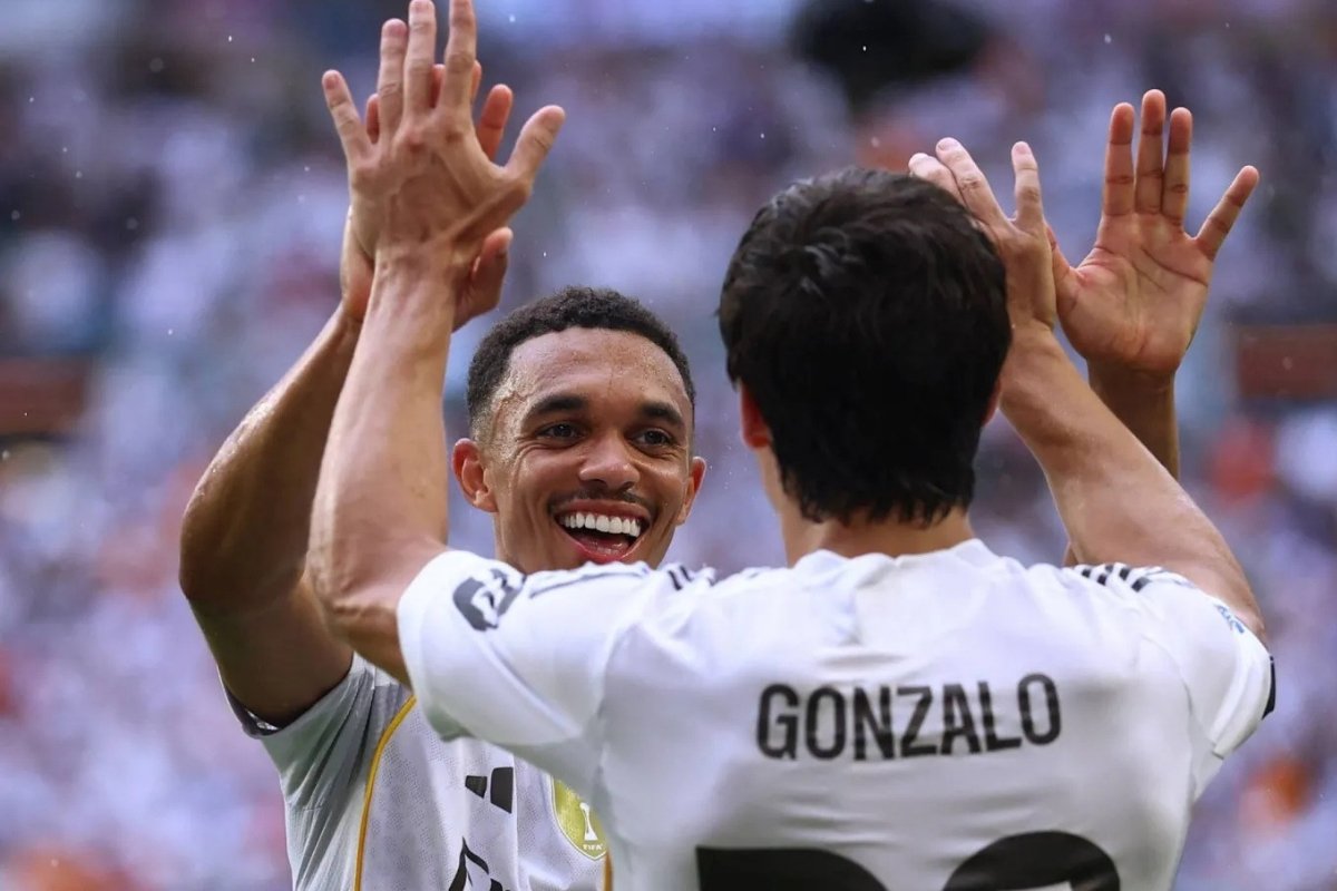 مانشستر سيتي يرفض عرضًا ضخمًا من مدريد.. التمسك برودري مستمر