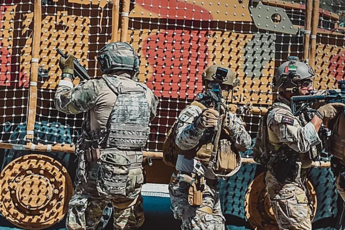 طائرات مسيّرة واقتحامات ساحلية في مناورات بحرية سعودية غير مسبوقة