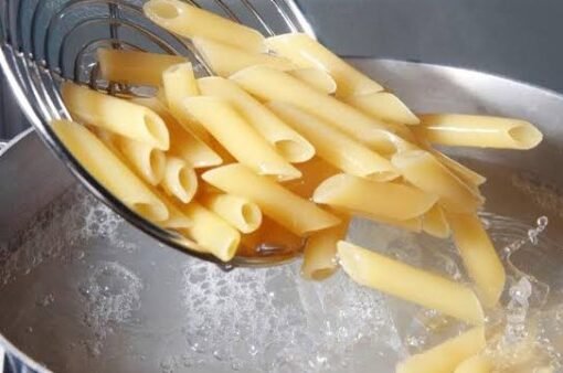 طريقة طهي المكرونة التي قد تضر بصحتك دون أن تدري