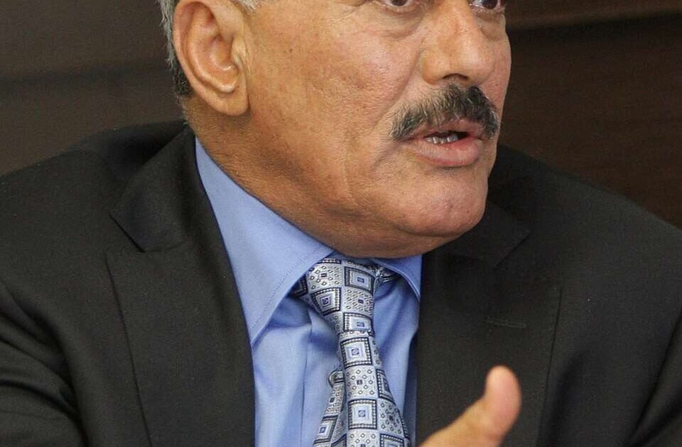 بعد 8 سنوات من الصمت… لماذا اختار نجل صالح هذه اللحظة لكشف الرواية؟