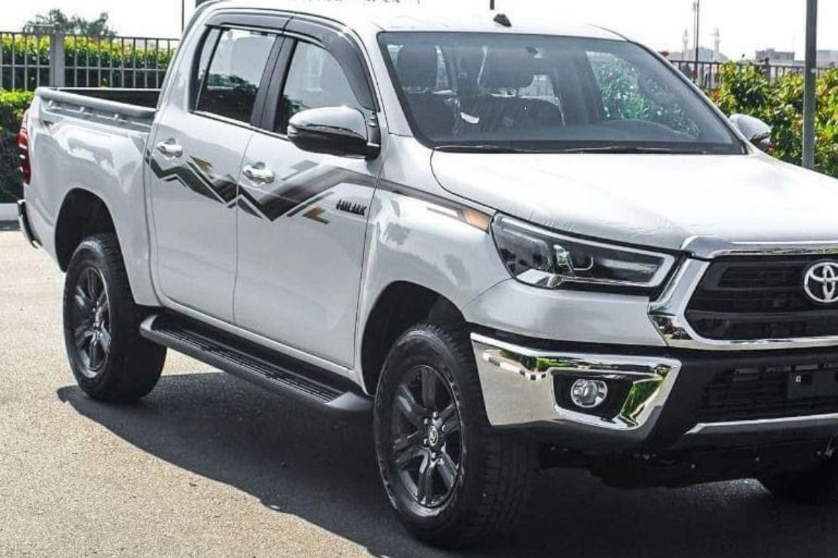 5 أسرار خفية في هايلوكس 2025.. ميزات لا يعرفها معظم السعوديين!