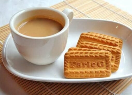 خبراء الصحة يكشفون خطورة تناول البسكويت مع الشاي يومياً: خطر خفي يهدد القلب