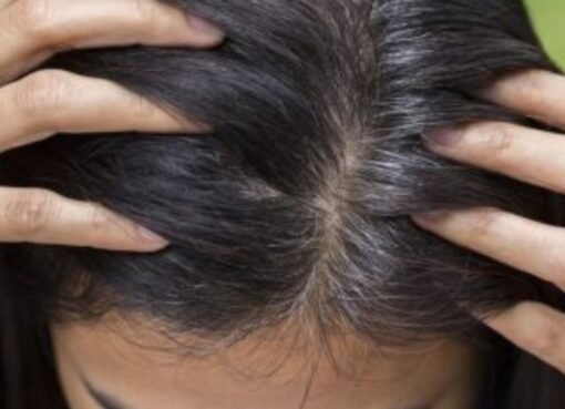 وصفة سحرية لصبغ الشعر في المنزل بدون أي مواد كيميائية!