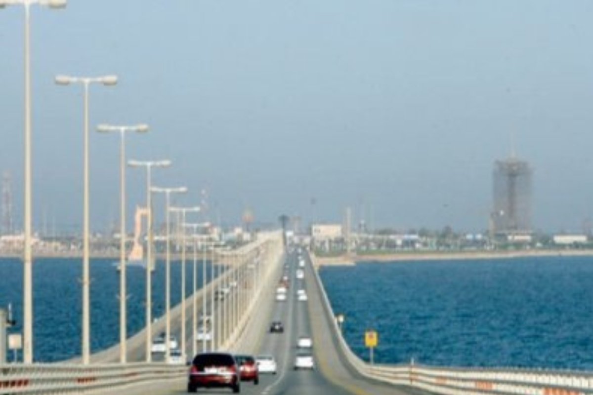 فحص أمني وتحديثات إلكترونية.. إجراءات جديدة على جسر الملك فهد