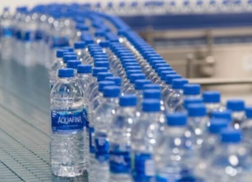 إغلاق مصانع مياه معدنية في السعودية بسبب تجاوزات خطيرة في التعقيم والجودة