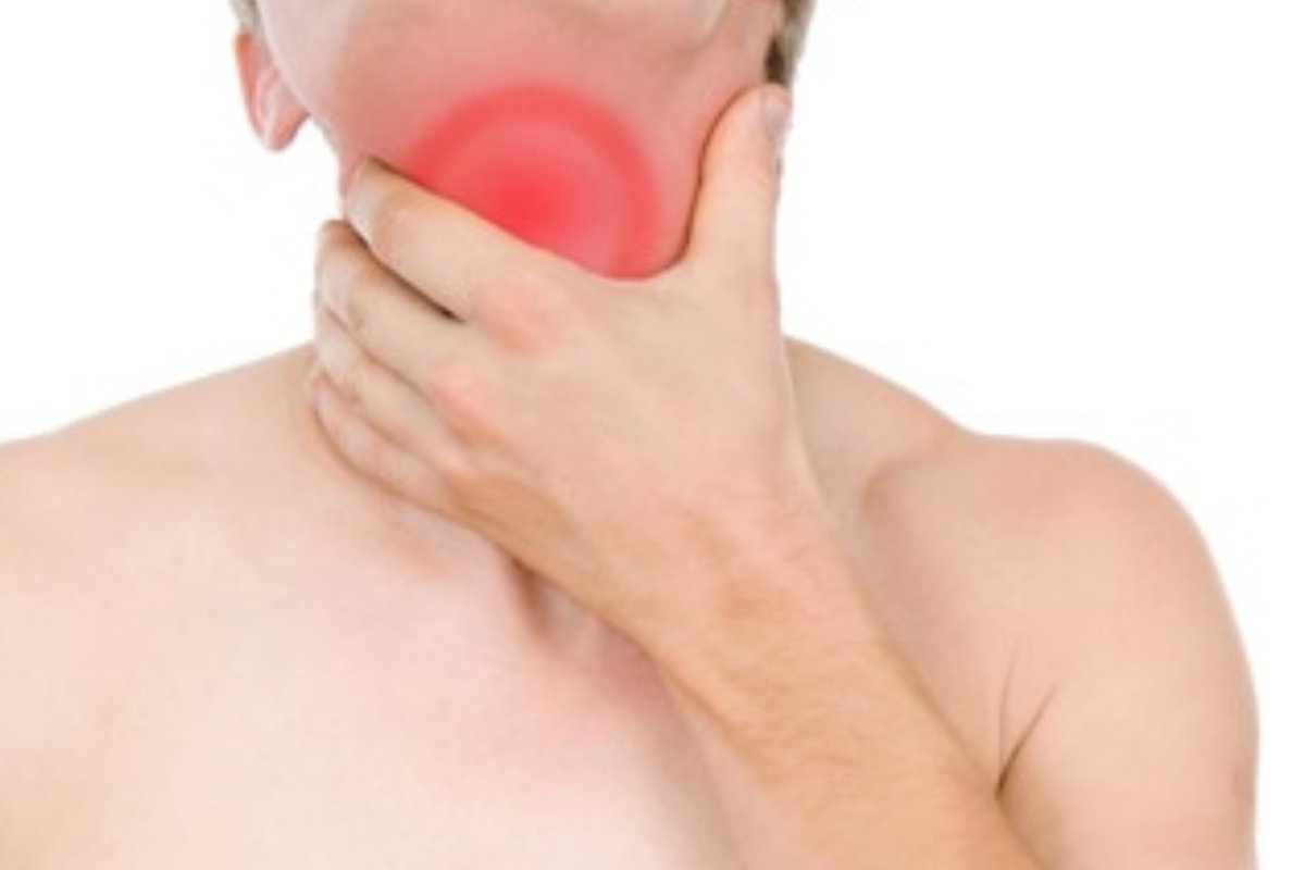 التهاب الحلق يزعجك؟ اكتشف الأسباب التي لا تخطر على بالك