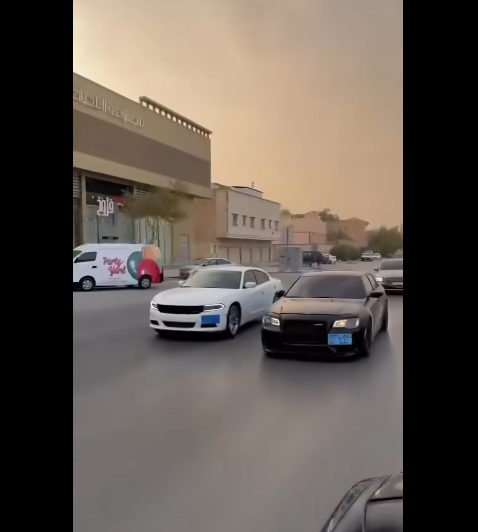 تفحيط متهور في قلب الرياض.. الأمن يضبط مقيمين يمنيين بعد مطاردة خاطفة