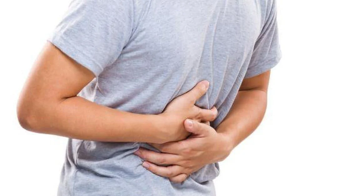 علاج قرحة المعدة بالأعشاب: حلول طبيعية فعّالة دون الحاجة للأدوية