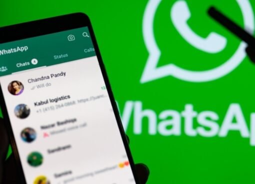 ميزة جديدة في واتساب لتحديد المستلمين بسهولة عند إعادة التوجيه