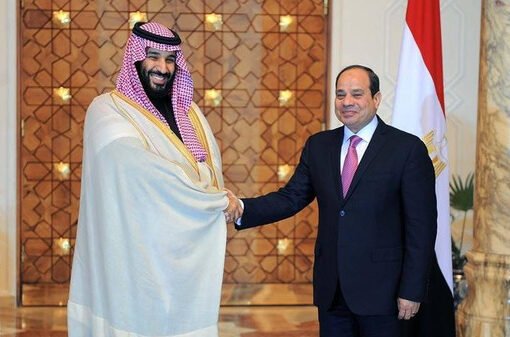 حركة من محمد بن سلمان داخل السيارة باستقبال السيسي تثير تفاعلا