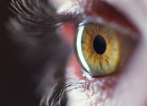 وداعًا لليزك: تقنية غير جراحية لتصحيح النظر خلال 60 ثانية