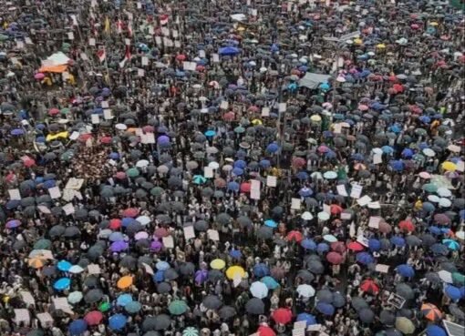 المعلقة الشهير حفيظ دراجي يوجه رسالة مؤثرة للشعب اليمني: أنتم مصدر فخر