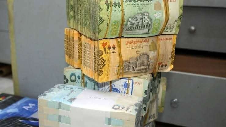 الريال اليمني يستعيد عافيته.. تراجع ملحوظ في أسعار العملات مساء الجمعه