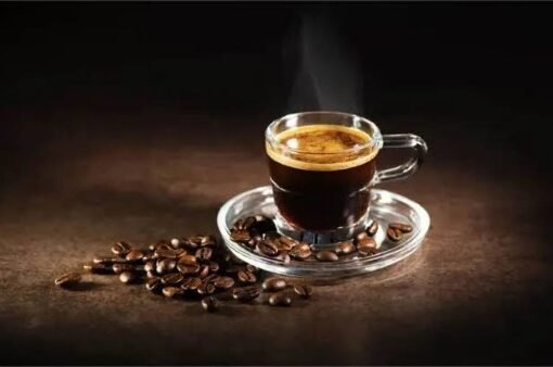 هل تفتح القهوة باب السكري؟ مخاطر شربها على معدة فارغة