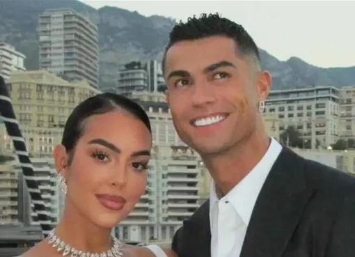 بعد انتظار طويل.. رونالدو وجورجينا يحددان موعد الزفاف في البرتغال
