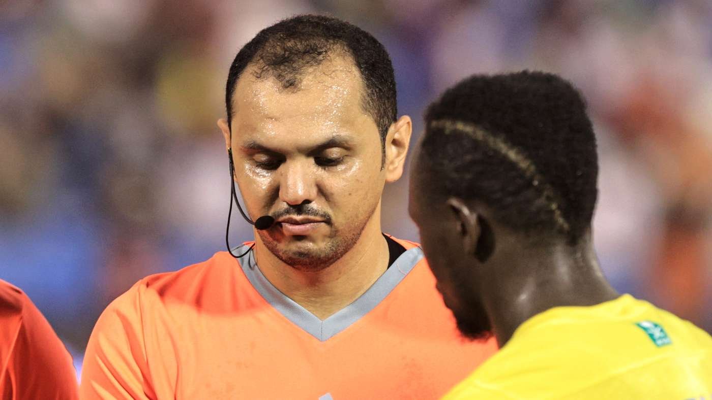 الاتحاد السعودي يكشف أسماء حكام نهائي السوبر بين النصر والأهلي