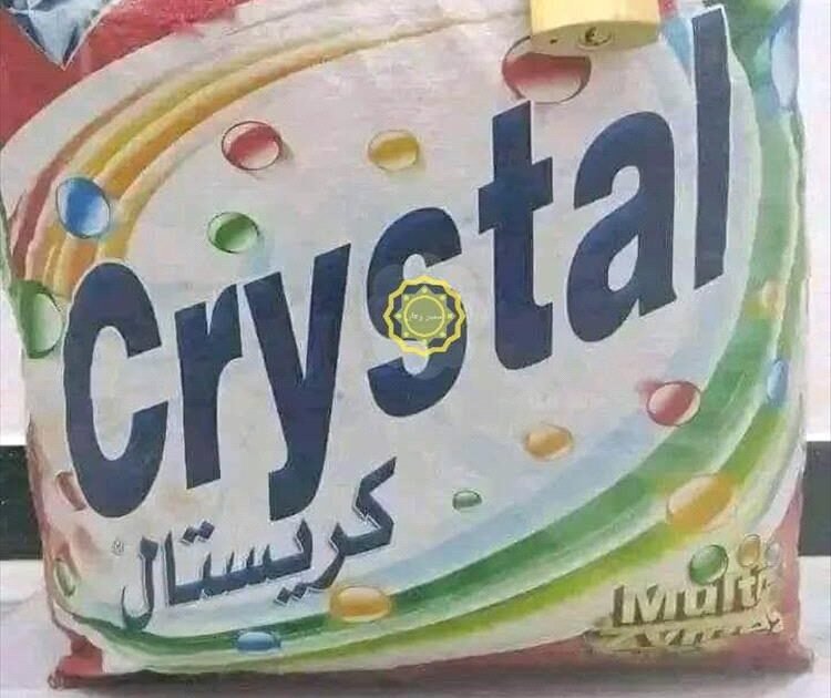 عملية نصب غريبة في عدن..خدعة "الشنطة الكريستال" تطيح بمواطن.. ونصاب يفرّ بـ10 آلاف ريال