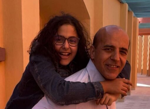 مكالمة الوداع: طفلة تكشف تفاصيل اللحظات الأخيرة مع والدها في سجون صنعاء